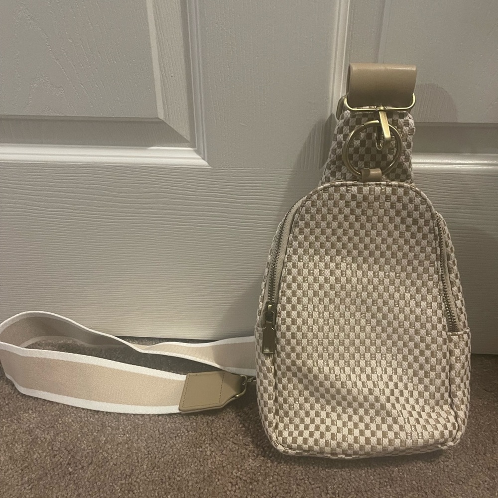 Altard State Sling Bag